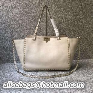 Stylish VALENTINO Rockstud large tote 0973 white