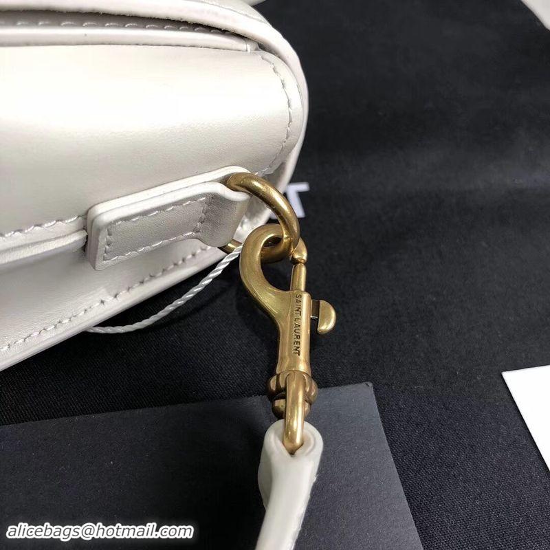 Grade Yves Saint Laurent Shoulder Bag Y566959 White