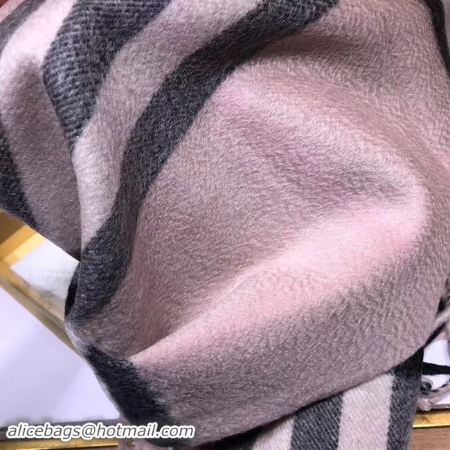 Discount Inexpensive Burberry Cashmere Classic Scarf 3600