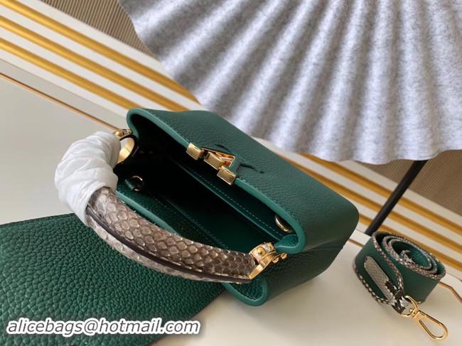 Sumptuous Louis Vuitton Original Taurillon leather CAPUCINES BB M95509 green