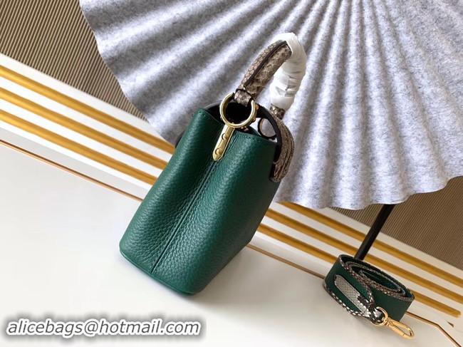 Sumptuous Louis Vuitton Original Taurillon leather CAPUCINES BB M95509 green