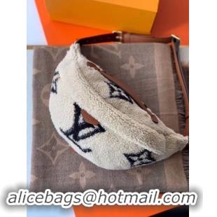 Classic Louis Vuitton Monogram Canvas Original Plush Bumbag Beltbag M55425 White