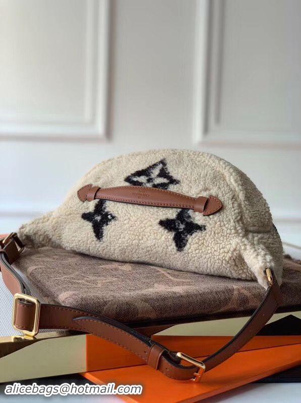 Classic Louis Vuitton Monogram Canvas Original Plush Bumbag Beltbag M55425 White