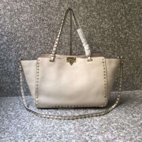 Stylish VALENTINO Rockstud large tote 0973 white