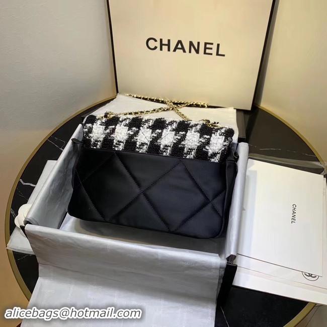 Women Classic CHANEL 19 Flap Bag AS1154 Black&white