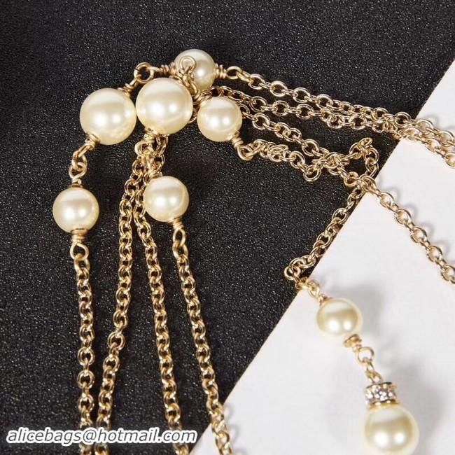 Stylish Chanel Necklace CE2211