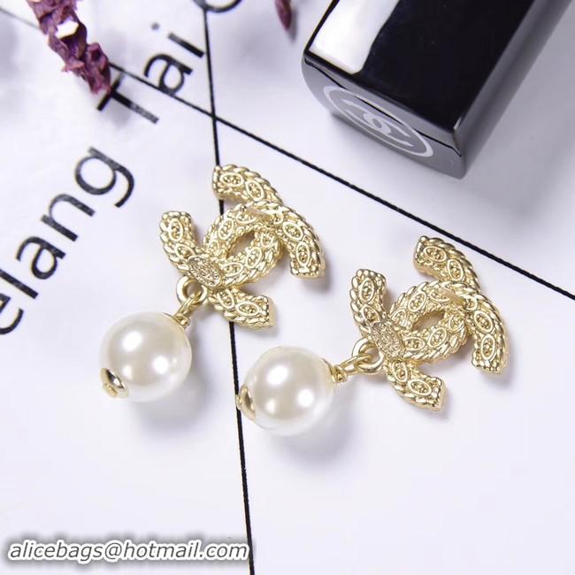 Stylish Chanel Earrings CE2395