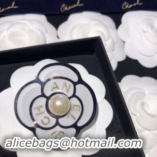 Stylish Chanel Brooch CE2308