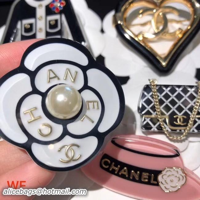 Stylish Chanel Brooch CE2308