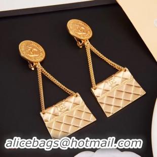 Stylish Chanel Earrings CE4148