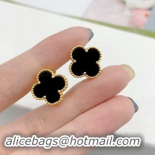 Classic Style Van Cleef & Arpels Earrings CE3511