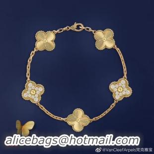 New Style Van Cleef & Arpels Bracelet CE4307