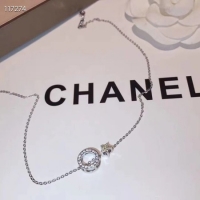 Feminine Chanel Necklace CE3532