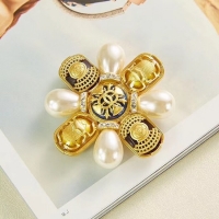 Sumptuous Chanel Brooch CE3663