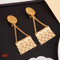 Stylish Chanel Earrings CE4148