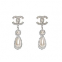 Sophisticated Chanel Earrings CE5231