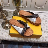 Elegant Fendi Fashion Slippers For Women #692869