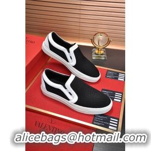 Luxurious Valentino Casual Shoes For Men #676335