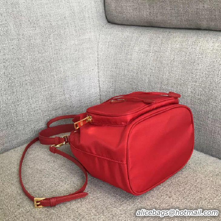 Fashion Imitation Prada Re-Edition nylon Tote bag 81166 red