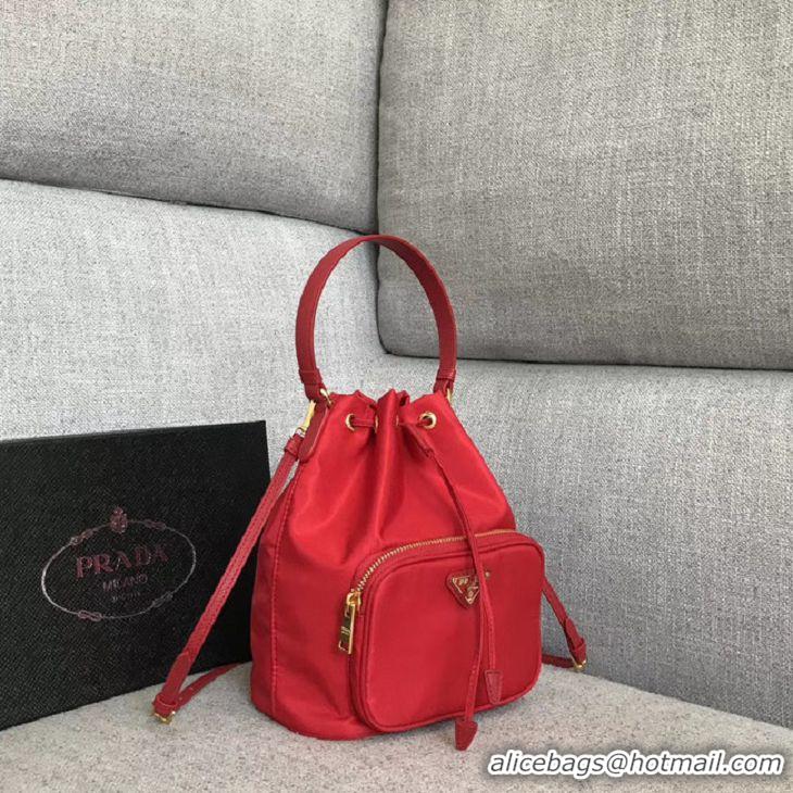 Fashion Imitation Prada Re-Edition nylon Tote bag 81166 red