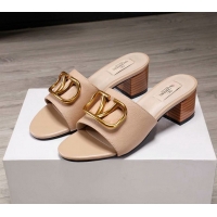 Sumptuous Valentino Fashion Slippers For Women #690930