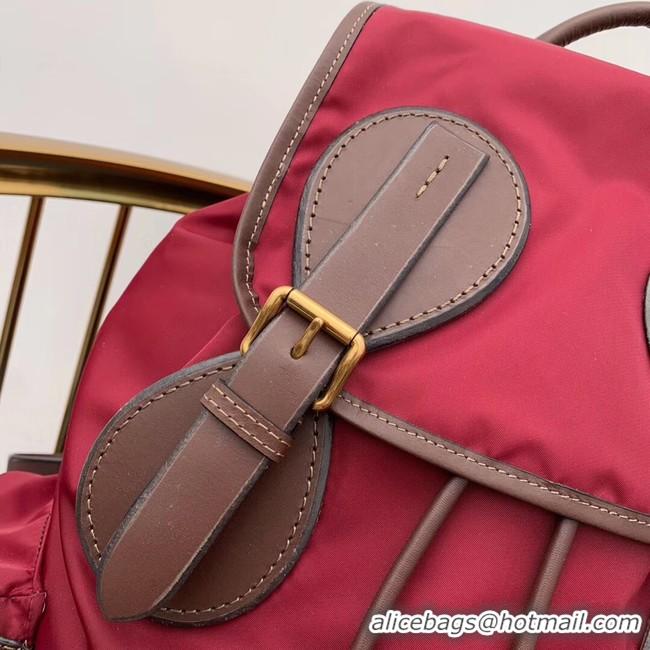 Generous Imitation Burberry Large Backpack Fabric BU3699 red