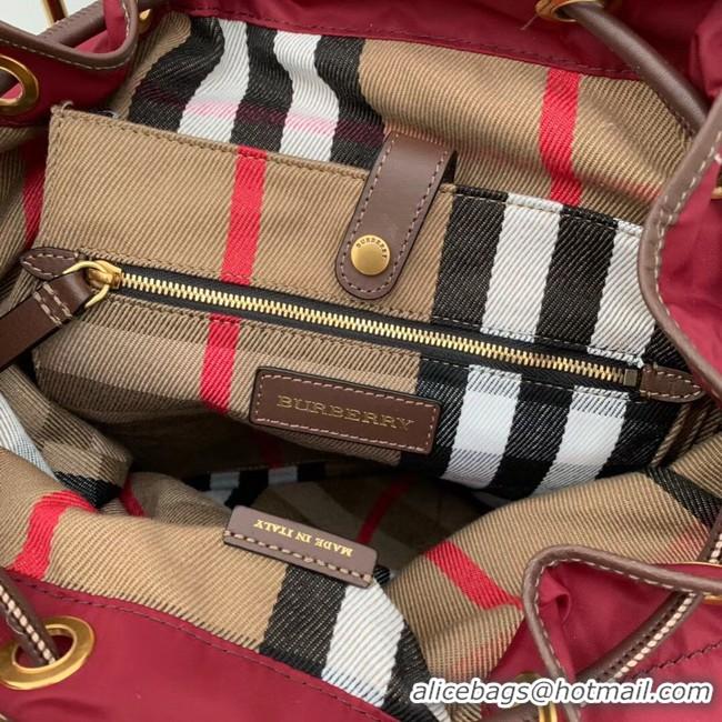 Generous Imitation Burberry Large Backpack Fabric BU3699 red