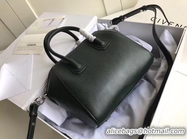 OUTLETS Givenchy Grained Calfskin Small Antigona Bag BB0511 Blackish green