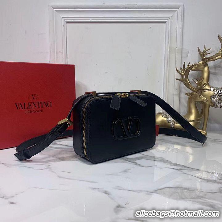 Imitation Classic VALENTINO Origianl leather shoulder bag V0020 black