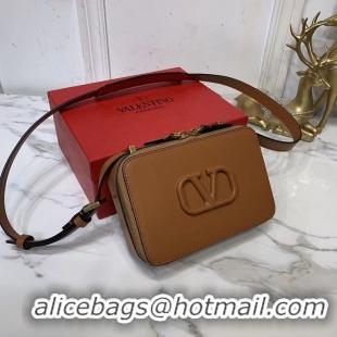 Most Popular VALENTINO Origianl leather shoulder bag V0020 brown