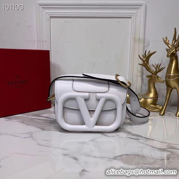 Good Taste VALENTINO Origianl leather shoulder bag V0032A white