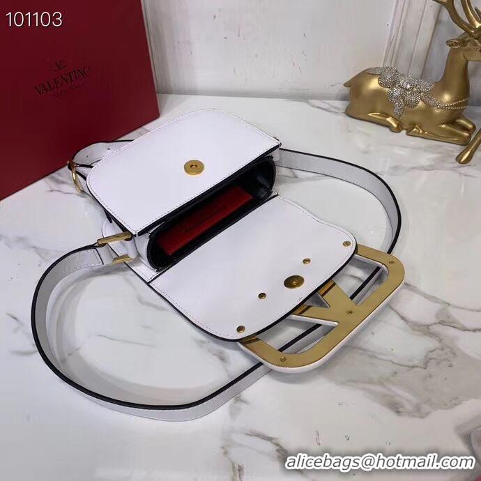 Good Taste VALENTINO Origianl leather shoulder bag V0032A white