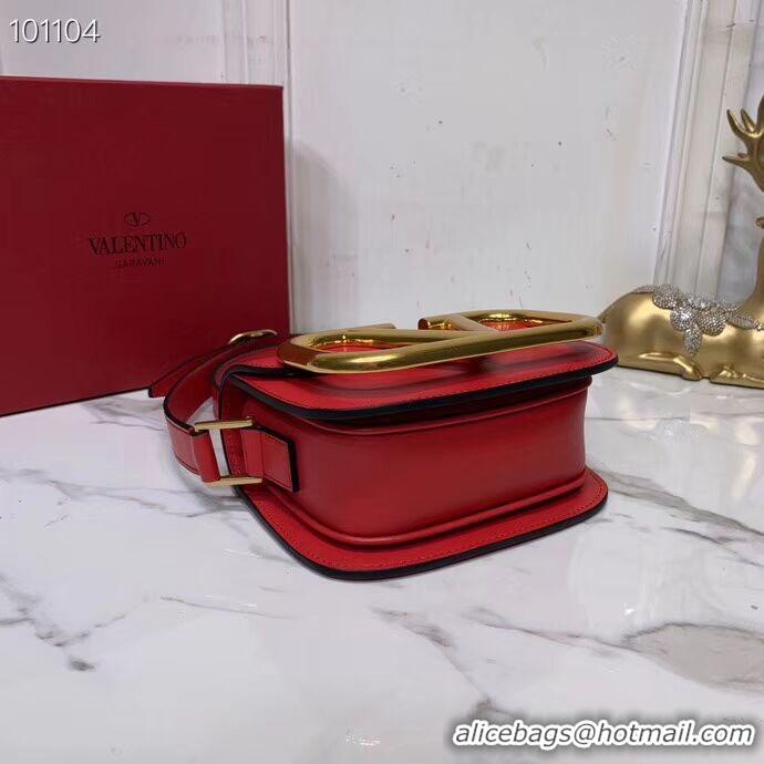 Low Price VALENTINO Origianl leather shoulder bag V0032 red