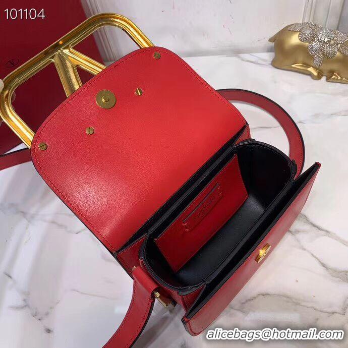 Low Price VALENTINO Origianl leather shoulder bag V0032 red