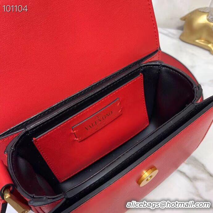 Low Price VALENTINO Origianl leather shoulder bag V0032 red