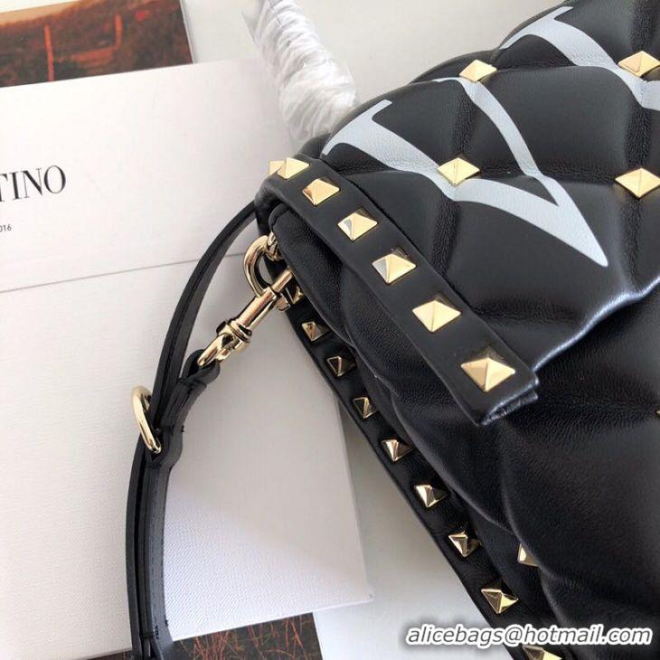 Fashion Luxury VALENTINO Candy Rockstud quilted leather shoulder bag 6020 black&white