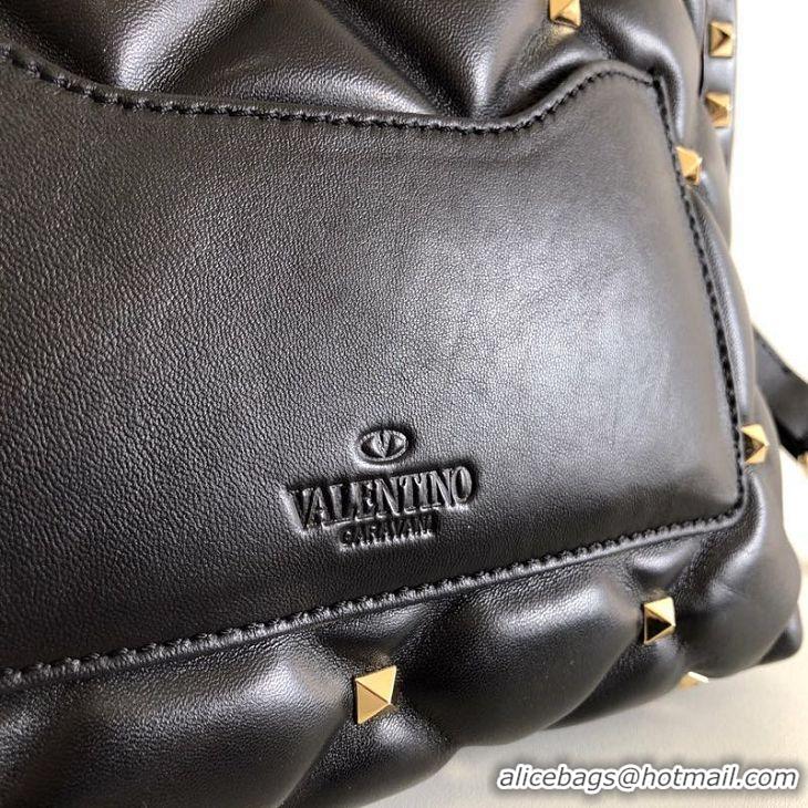 Fashion Luxury VALENTINO Candy Rockstud quilted leather shoulder bag 6020 black&white