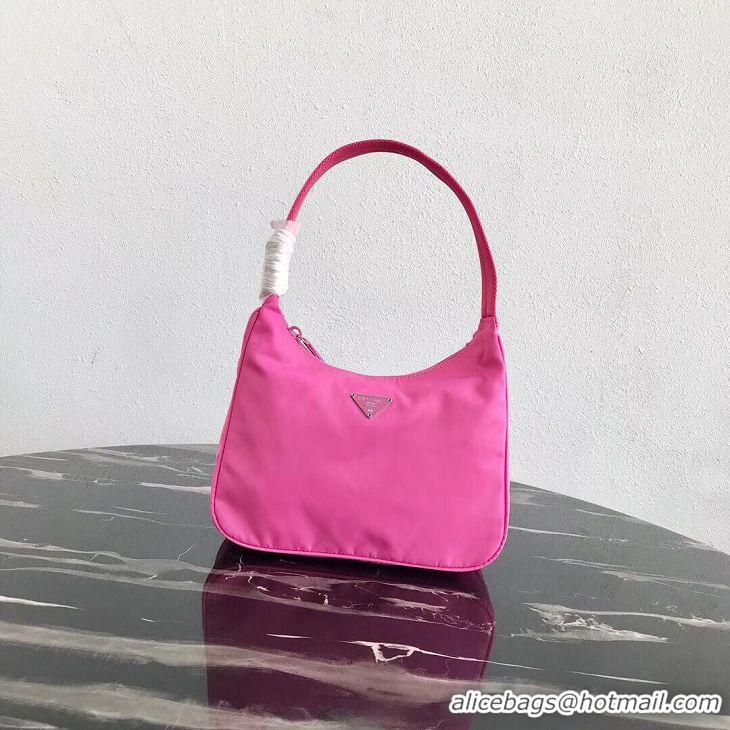 Shop Duplicate Prada Re-Edition nylon Tote bag MV519 pink