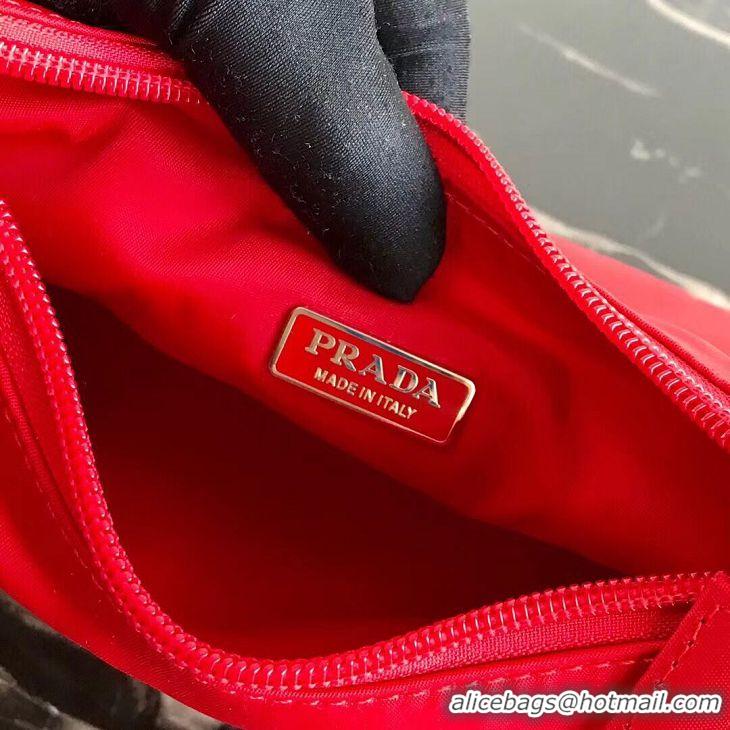 Buy Fashionable Prada Re-Edition nylon Tote bag MV519 red