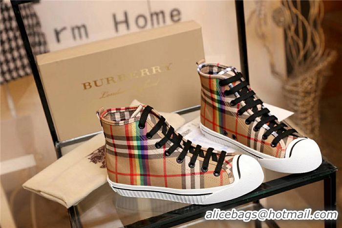 Stylish Burberry High Tops Shoes #616637