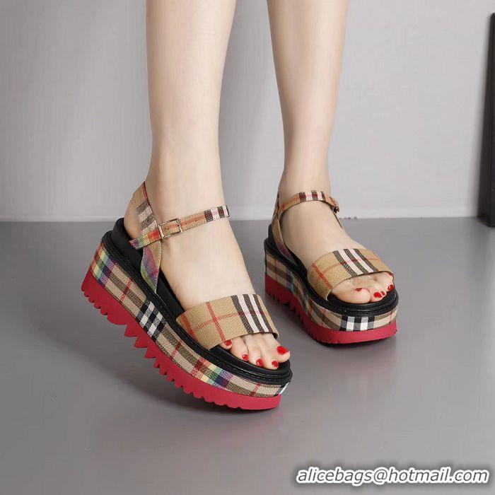 Good Product Burberry Fashion Slippers For Women #693017