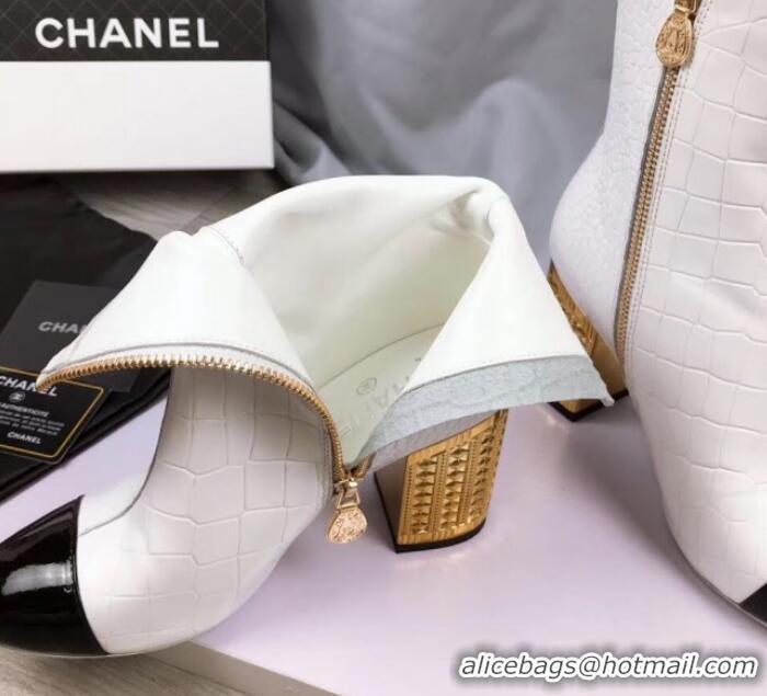 Famous Brand Chanel Stone-Embossed Calfskin Metal Heel Short Boots G34917 White 2019 