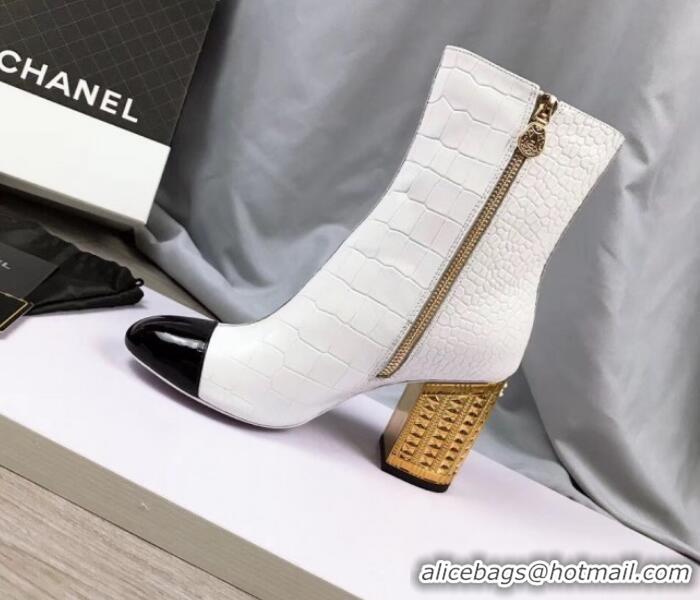 Famous Brand Chanel Stone-Embossed Calfskin Metal Heel Short Boots G34917 White 2019 