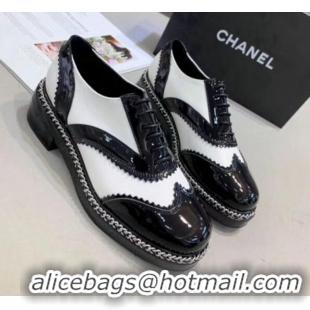 Popular Style Chanel Calfskin and Patent Leather Chain Lace-Ups Loafers G35316 White 2019