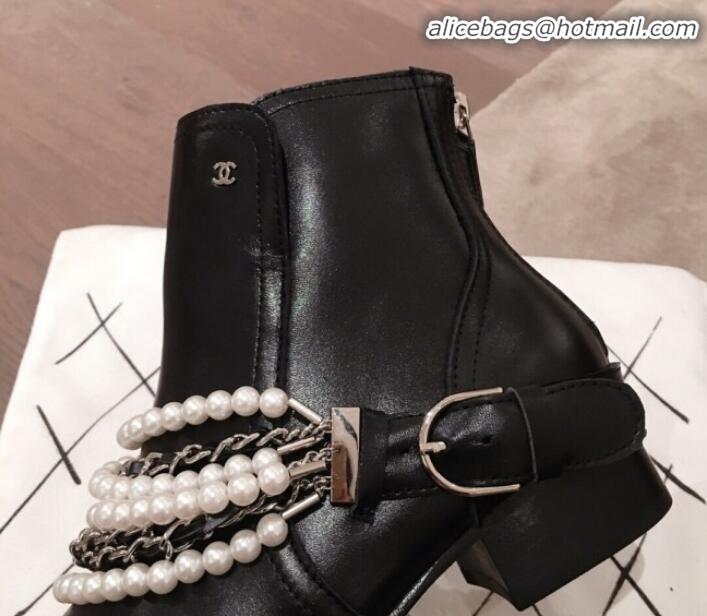 Luxury Discount Chanel Pearl Chain Buckle Short Boots G21619 Black 2019 