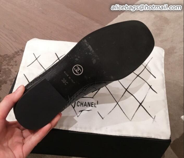 Best Imitation Chanel Crocodile Embossed Leather Loafers G34827 Black