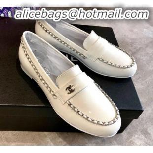 Stylish Chanel Patent Leather Chain Flat Loafers G35631 White 2020