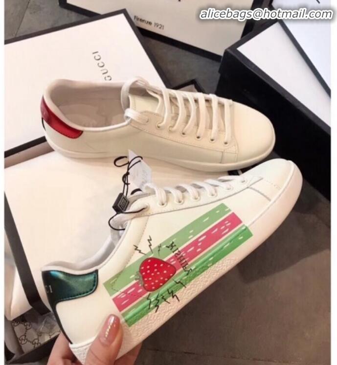 Luxury Gucci Ace Sneaker with Web and Strawberry G72637 White