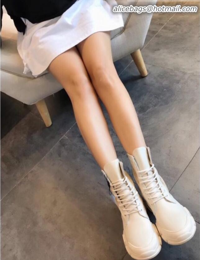 Sumptuous Gucci GG Canvas and Calfskin Lace-up Flat Short Boots G92316 White