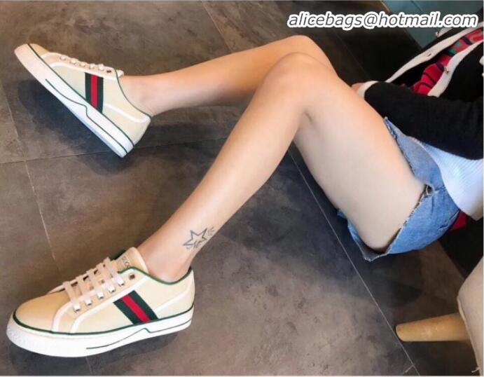 Stylish Gucci Disney Canvas Sneakers Vintage G23107 White 2020